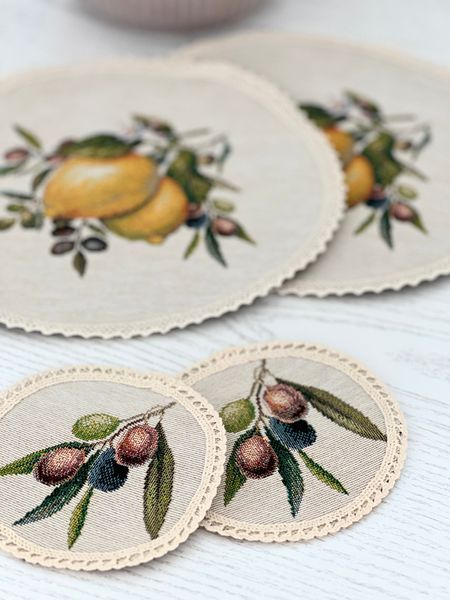 Tapestry placemat with lace LIMA041-10D