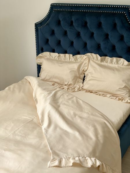 Podw&oacute;jny zestaw pościeli IVORY RUFFLE-200 (200x220, 240x260, 50x70*2), Podw&oacute;jne, 220, 200, Prostokątny, 100% satyna, Satyna