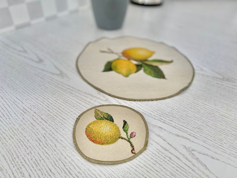 Tapestry placemat ROUND003-10D
