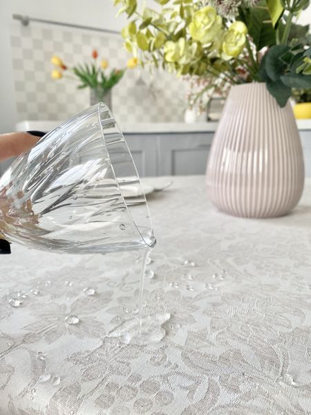 Teflon-coated tablecloth NIGHT038.CO02, Round, Classic, Teflon-coated, 100% polyester, Water repellent