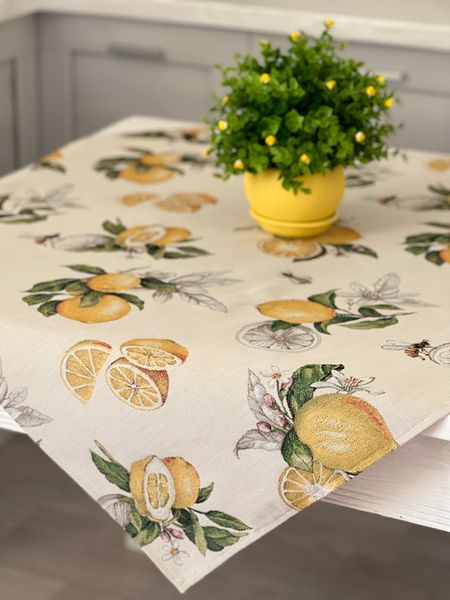 Tapestry tablecloth LIMA042, 97х100, Square, Everyday, Without lurex, 75% polyester, 22% cotton, 3% acrylic