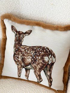 Наволочка гобеленова двостороння з хутром WOODLAND BAMBI-NV (45x45) WOODLAND BAMBI-NV фото