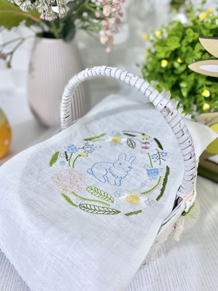 Baby towel in an Easter basket RKVV010, 18x35, Easter, Embroidery, 100% linen
