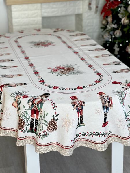 Oval tapestry tablecloth CASCANUECES OVAL, 137х240, 240, 137, Oval, New Year's, With microfibre + silver lurex, 65% polyester, 30% cotton, 5% lurex, Tapestry