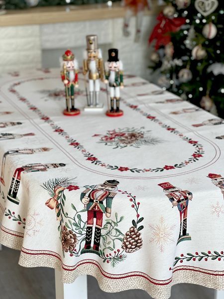 Oval tapestry tablecloth CASCANUECES OVAL, 137х240, 240, 137, Oval, New Year's, With microfibre + silver lurex, 65% polyester, 30% cotton, 5% lurex, Tapestry