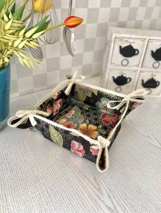 Tapestry bread basket JAPAN003, 20x20x8, Square, Everyday, Golden lurex, 75% polyester, 22% cotton, 3% acrylic, Tapestry
