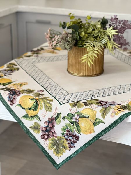 Tapestry tablecloth LIMA044VE, 97х100, Square, Everyday, Without lurex, 75% поліестер, 22% бавовна, 3% акрил