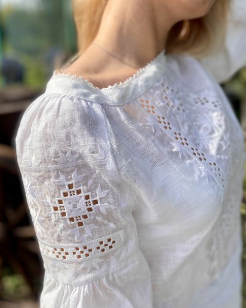 Женская вышитая рубашка белая SVZH2 SVZH2-L фото