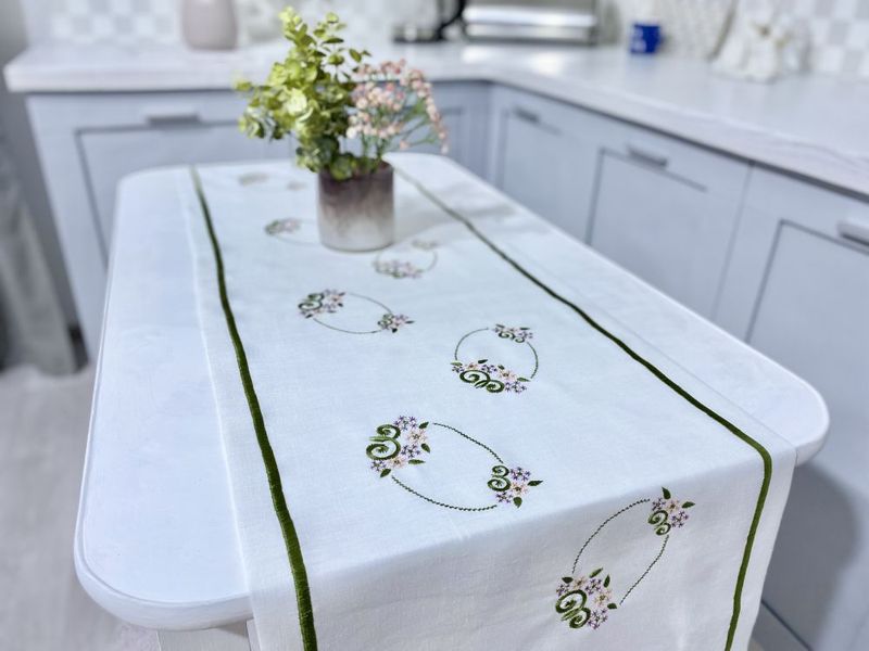 Embroidered Easter table runner NPVV038, 40x140, Rectangular, Easter, Embroidery, 100% linen