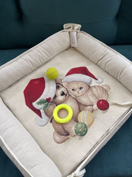 Leżak dla zwierząt + wodoodporny materac gobelinowy FUSKAS-SET (48x48), 48x48, Kwadrat, Nowy Rok, Złoty lureks, 49% bawełna, 35% poliester, 16% akryl, Gobelin