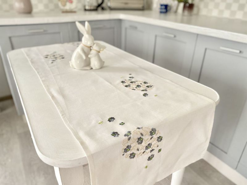 Embroidered Easter table runner NPVV02, 40x100, Rectangular, Easter, Embroidery, 70% cotton, 30% polyester